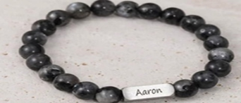Bracelet à pierre précieuse personnalisable